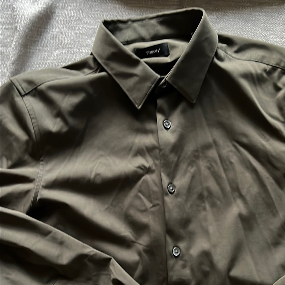Theory button-up shirt - Picture 2 of 13